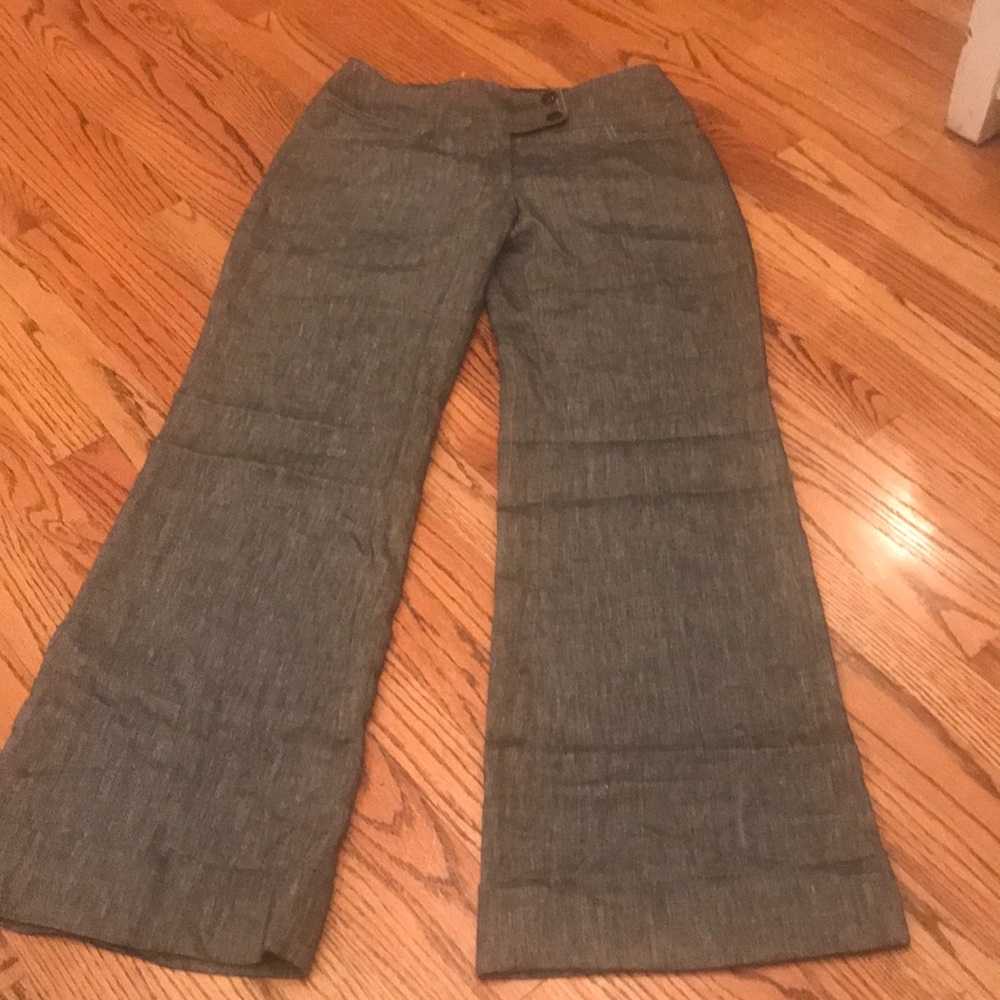 👶🏻White House Black Market wise leg pants.